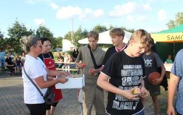 Piknik prozdrowotny w Samostrzelu 23