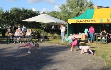Piknik prozdrowotny w Samostrzelu 33