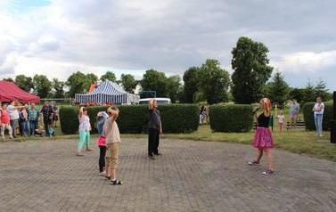 Piknik prozdrowotny w Samostrzelu 62
