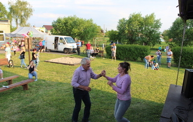 Piknik prozdrowotny w Dębionku 4