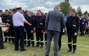 Gminne zawody sportowo - pożarnicze jednostek ochotniczych straży pożarnych za nami!  7