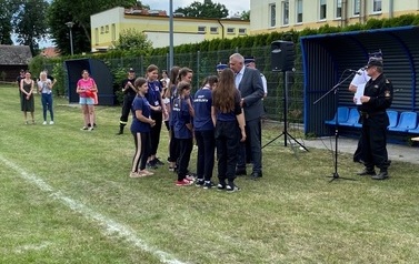 Gminne zawody sportowo - pożarnicze jednostek ochotniczych straży pożarnych za nami!  11