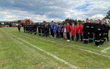 Gminne zawody sportowo - pożarnicze jednostek ochotniczych straży pożarnych za nami!  13