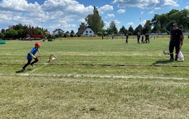 Gminne zawody sportowo - pożarnicze jednostek ochotniczych straży pożarnych za nami!  33