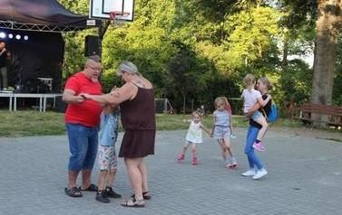 Piknik prozdrowotny w Radziczu 10