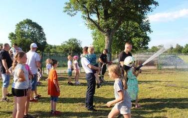 Piknik prozdrowotny w Dębowie 22