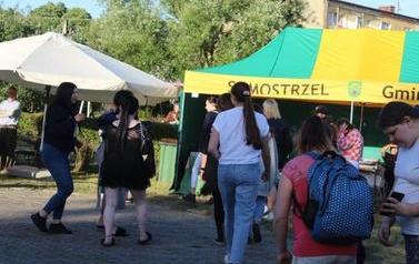 Piknik prozdrowotny w Samostrzelu 12
