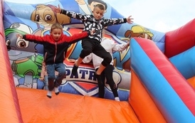 TURNIEJ PIŁKARSKI I PIKNIK PROZDROWOTNY NA ORLIKU 1