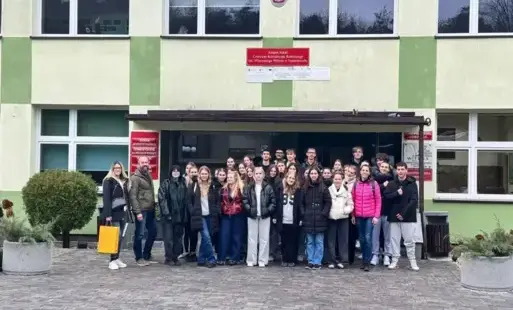 Zdjęcie do Relacja z kolejnej wizyty uczni&oacute;w ze Słowenii w ramach programu Erasmus+  w ZSCKR w Samostrzelu