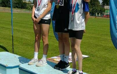 Zdjęcie do Wojew&oacute;dzki Finał Młodzieży w Lekkiej Atletyce - bardzo wysokie 3 miejsce Natalii Smełsz ( SP Sadki ) w biegu na 800m.